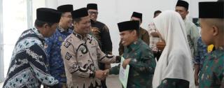 Plt Bupati Kuansing Berikan Bonus Rp69,5 Juta untuk Kafilah MTQ