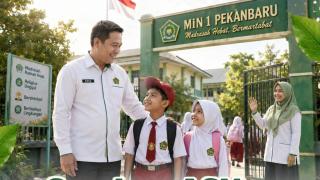 Kemenag Riau Sambut Positif Gerakan ASN Antar Anak ke Sekolah