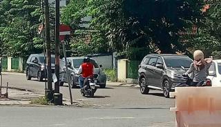 Lawan Arus, Jalan Pintas yang Mengancam Nyawa