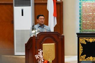 Pemprov Riau Siap Tingkatkan Akuntabilitas APBD, Respons Masukan Fraksi DPRD