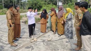 Aparatur Kampung Rawang Air Putih Dibekali Cara Sederhana Menentukan Arah Kiblat