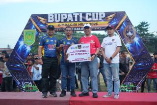 Bupati Herman Dorong Perbaikan Stadion Sungai Beringin Usai Final Bupati Cup 2026