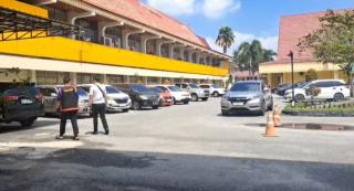 Kejati Riau Geledah Kantor Disdik Riau