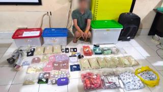 Polda Riau Bongkar Gudang Narkoba di Pekanbaru, Sita 48 Ribu Butir Ekstasi dan 4 Kilogram Sabu
