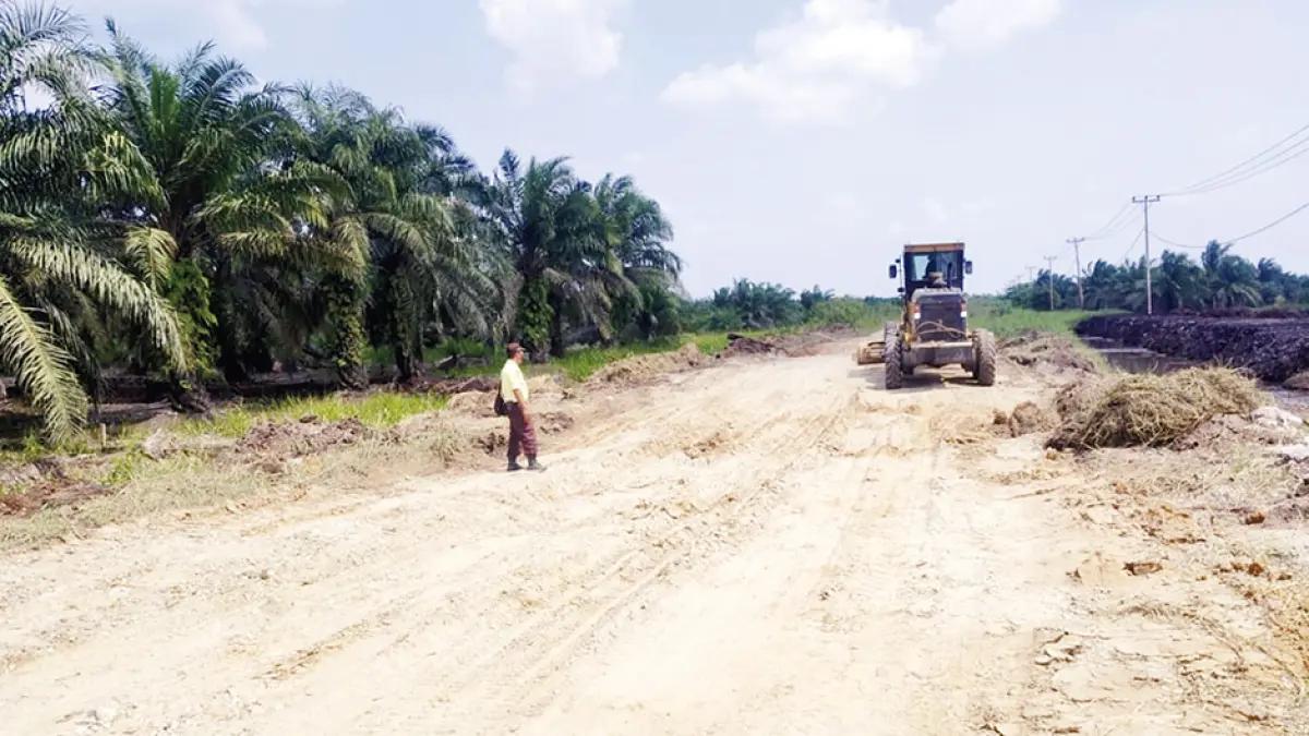 Jalan Sontang-Duri Mulai Diperbaiki, PUPR Riau Turunkan Alat Berat