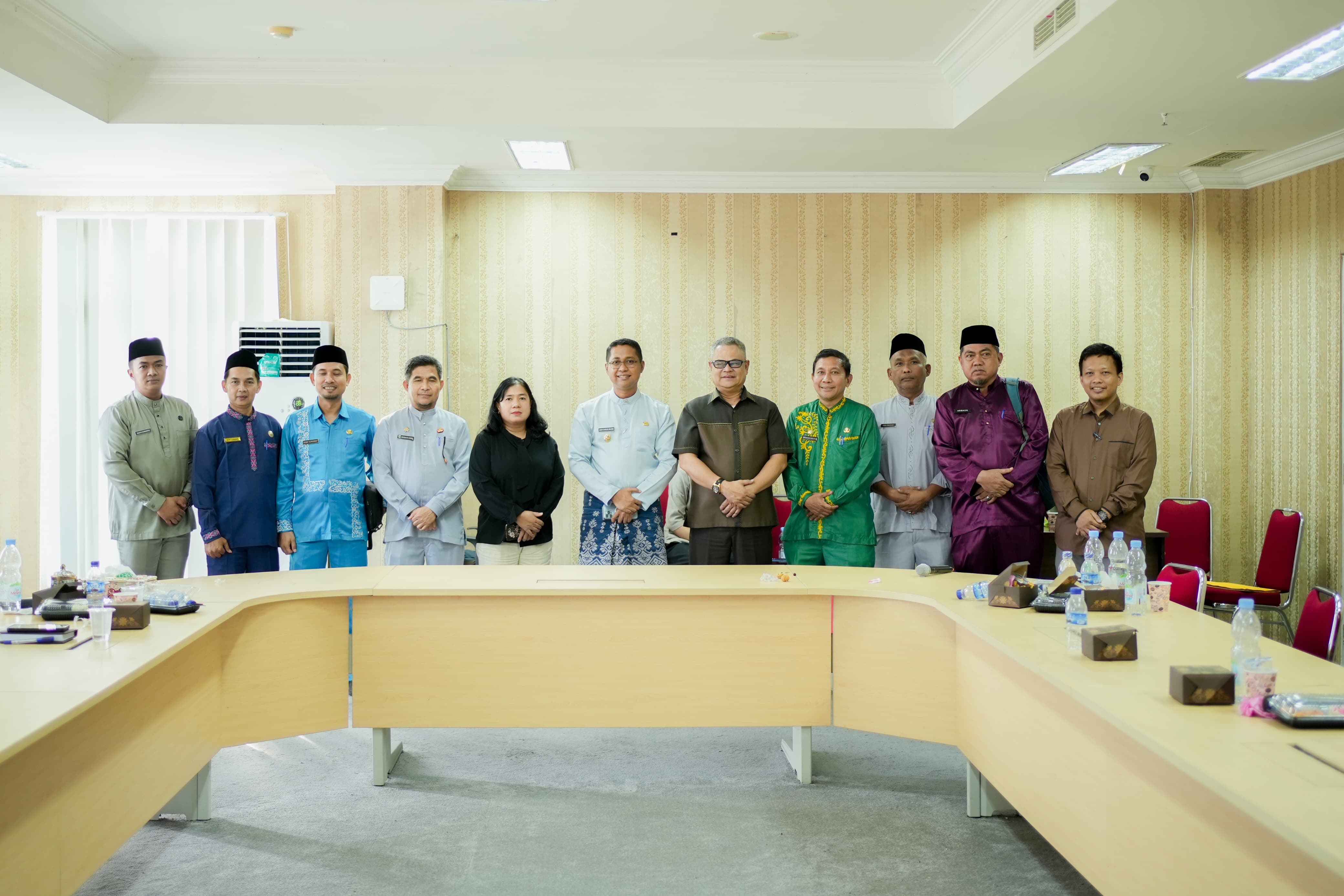 Pemkab Rohil Dorong Jalan Tengah Konflik PT Sandora dan Masyarakat Bantayan