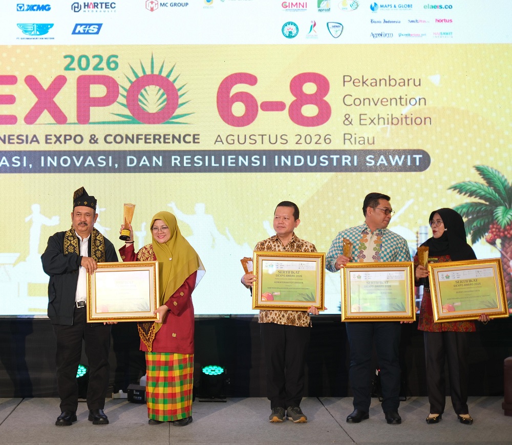 Bupati Siak Afni Zulkifli Raih SIEXPO Award 2026, Dinilai Konsisten Bela Petani Sawit