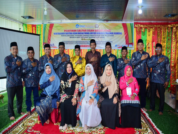 LPP BAIK Kampar Latih Basiacuong, Dorong Generasi Muda Warisi Budaya Adat