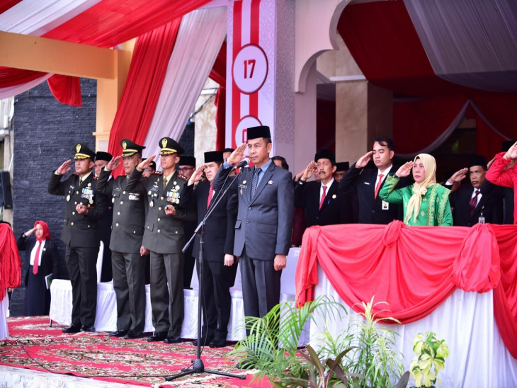 HUT ke-81 RI, Bupati Kampar Ajak ASN Perkuat Kebersamaan dan Optimisme Membangun Daerah