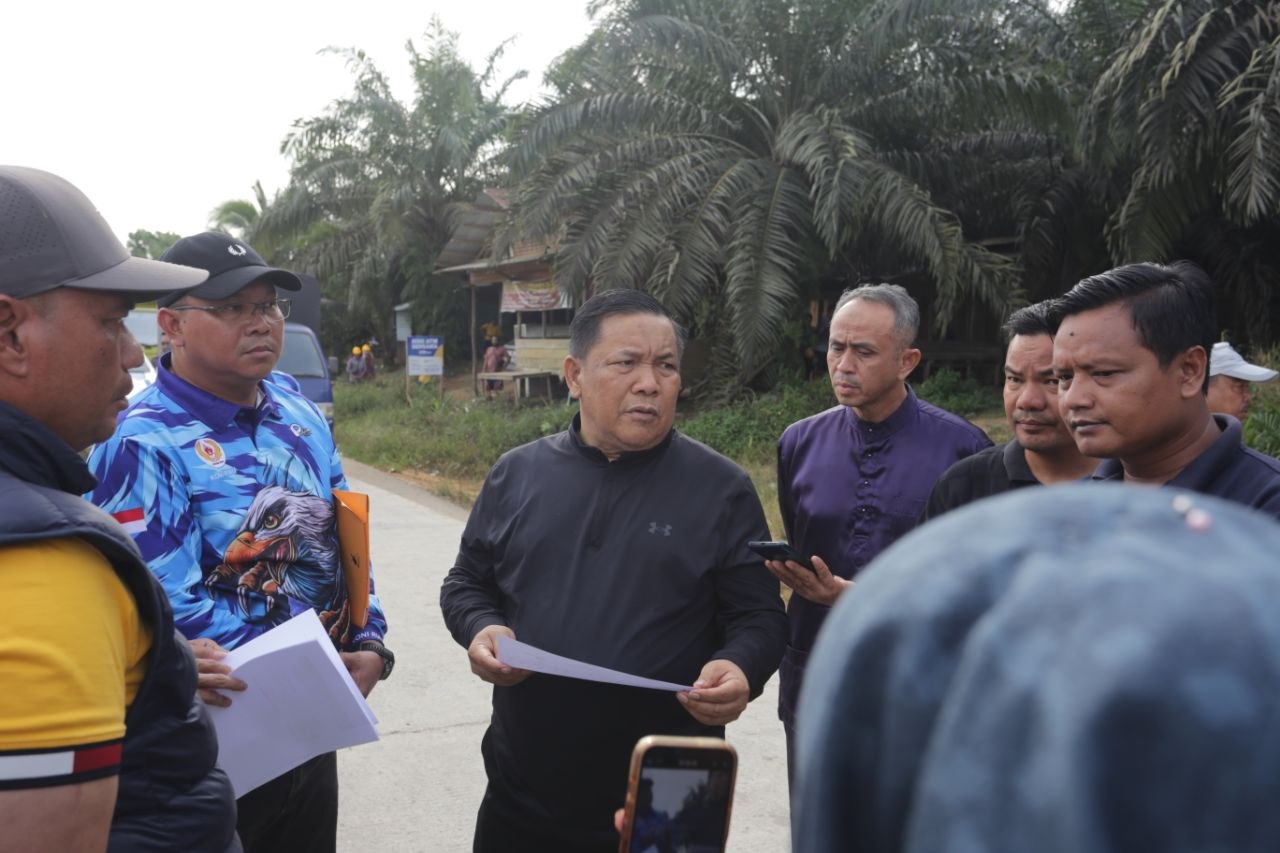 Defisit Anggaran, Pemprov Riau Gandeng Dunia Usaha Bangun Jalan Rigid 3 Kilometer