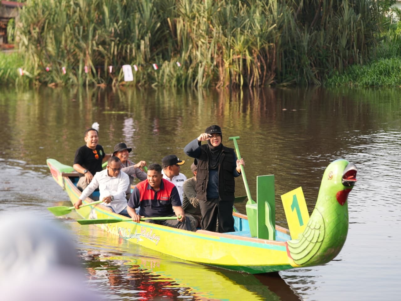 Buka Serindit Boat Race 2026, Bupati Afni Janji Perjuangkan Perbaikan Jalan Sungai Mandau
