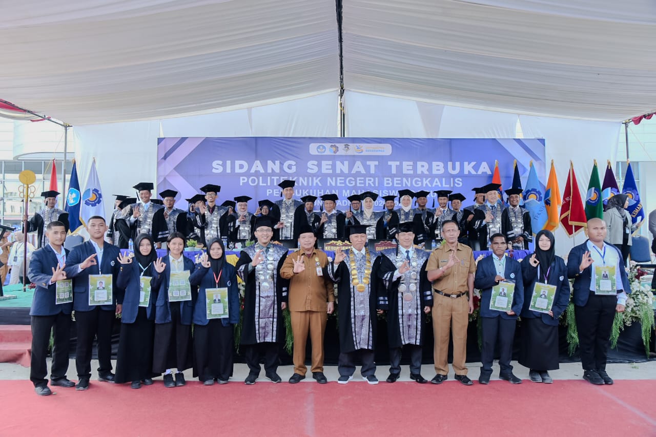 1.296 Mahasiswa Baru Politeknik Negeri Bengkalis Dikukuhkan