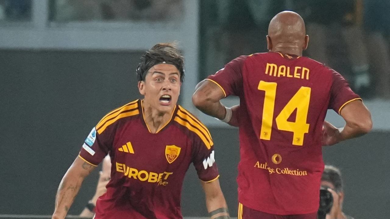 Malen Hat-trick, AS Roma Hancurkan Fiorentina 4-0 di Laga Pembuka Serie A