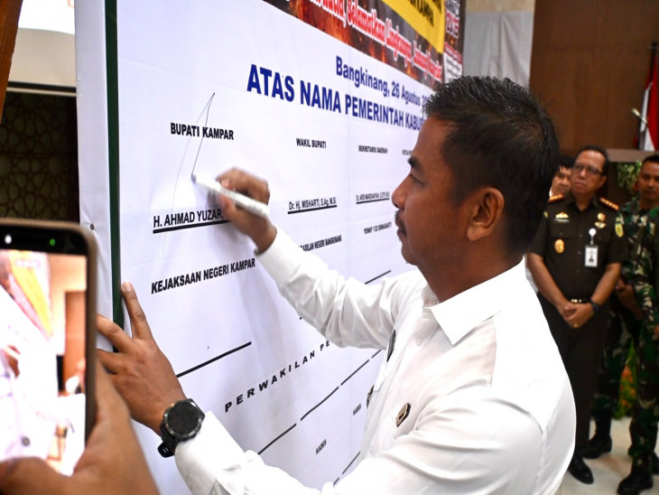 Bupati Kampar Tegaskan Karhutla Tanggung Jawab Bersama, Larang Pembukaan Lahan dengan Cara Membakar
