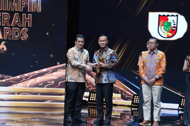 Agung Nugroho Raih Penghargaan Pembangunan Infrastruktur di Pemimpin Daerah Award 2026