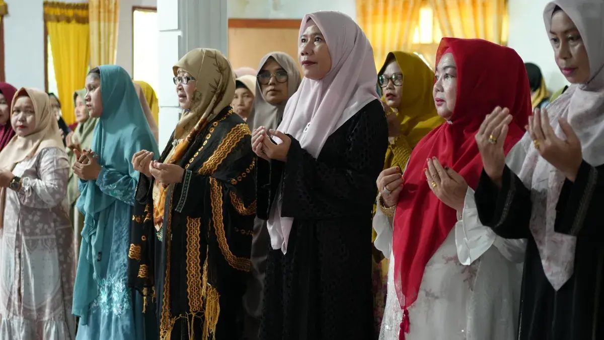 Hadiri Maulid Nabi di MT Az Zikri, Plh Bupati Inhil Ajak Warga Doakan Keberkahan Daerah