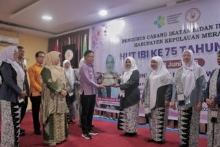 Bupati Asmar: Bidan Garda Terdepan Wujudkan Generasi Emas 2045 pada HUT IBI ke-75