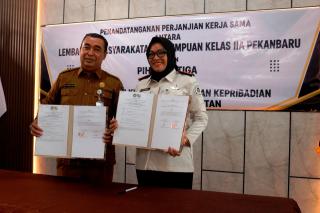 Buku Menembus Jeruji, Dispusip Pekanbaru Perluas Akses Literasi bagi Warga Binaan