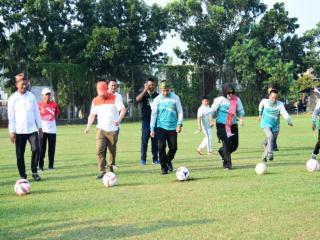 Bupati Kampar Buka Gala Desa Riau di Kuok, 32 Tim Berebut Gelar Juara