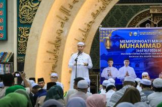 Wawako Pekanbaru Ajak Jamaah Teladani Rasulullah di Peringatan Maulid Nabi