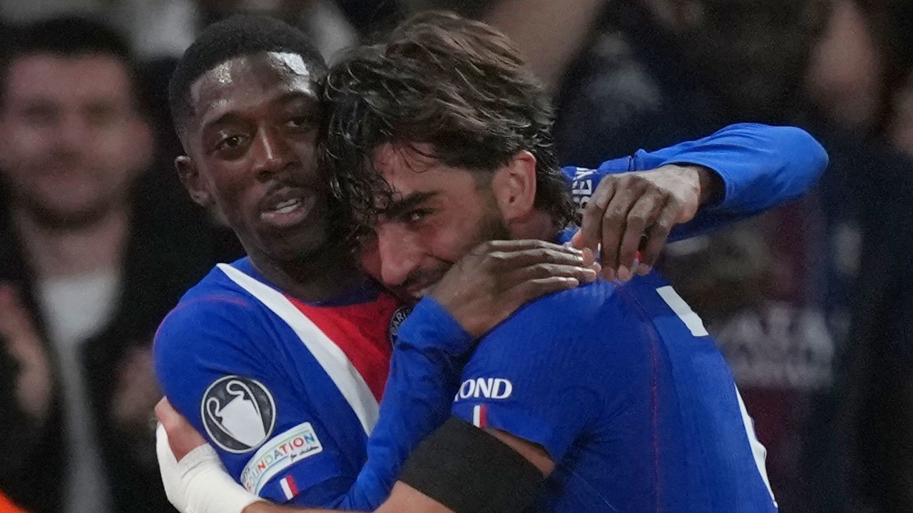 Ferran Torres Hat-trick, PSG Hancurkan Slovan Bratislava 6-1
