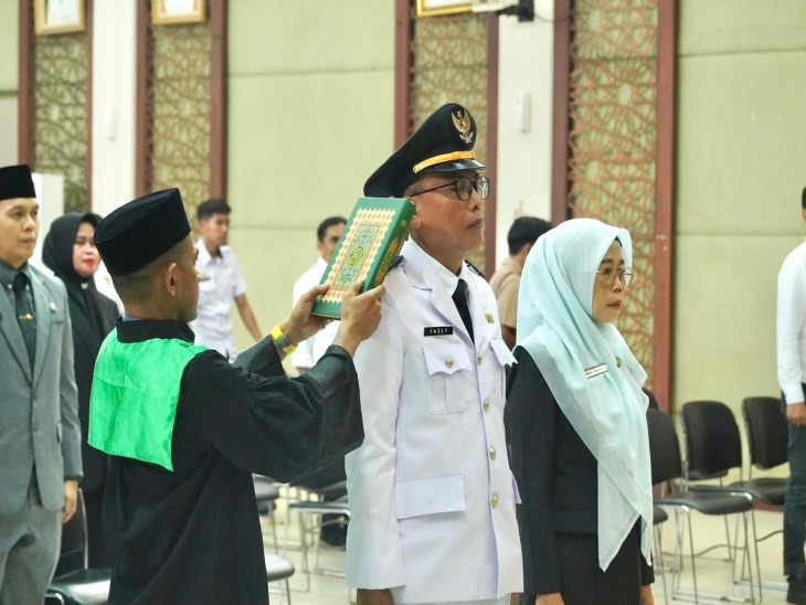 Penyegaran Birokrasi, Wabup Misharti Lantik 17 Pejabat Administrator dan Pengawas di Kampar