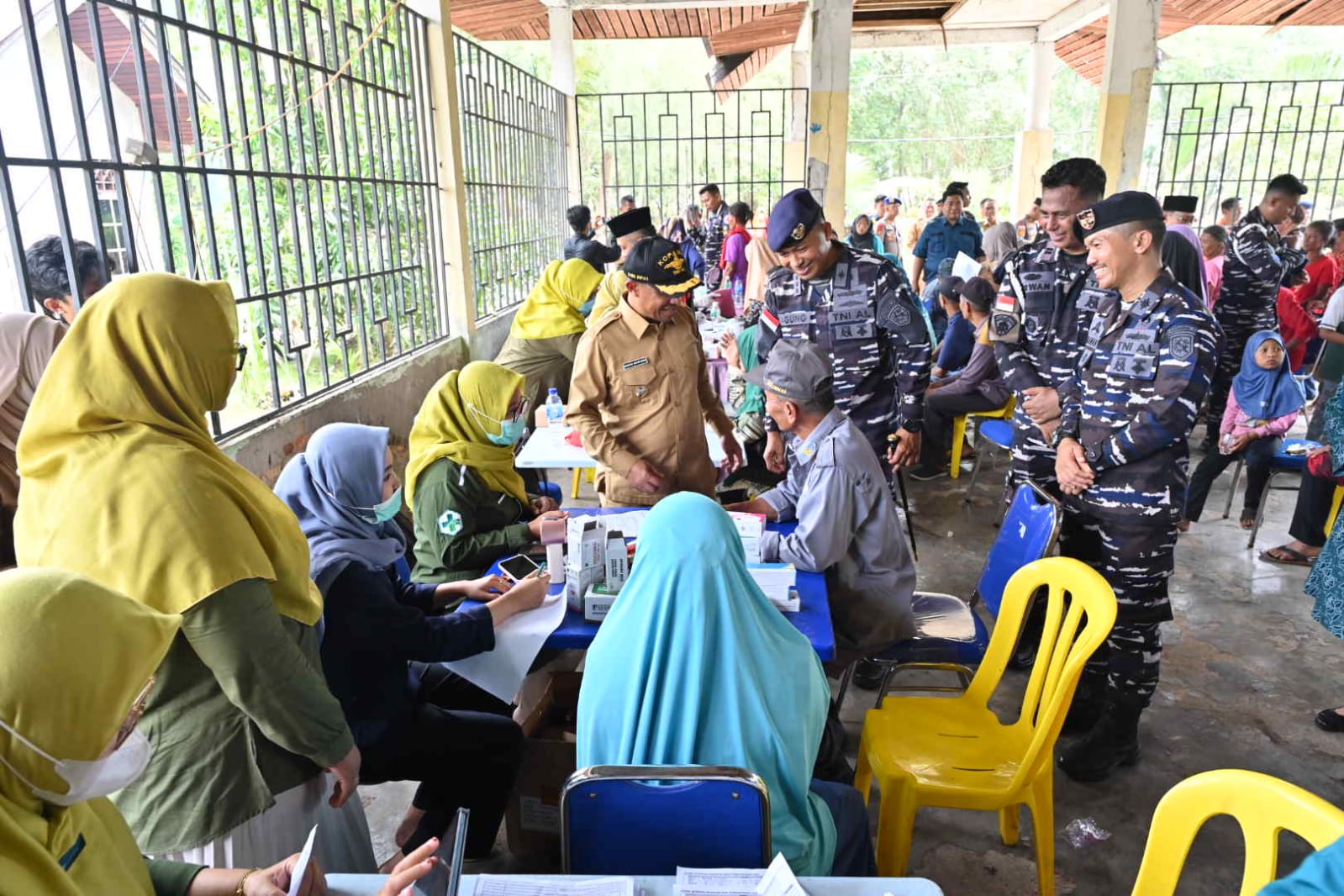 HUT ke-81 TNI AL, Pemkab Bengkalis dan Lanal Dumai Perkuat Kepedulian untuk Warga Pesisir