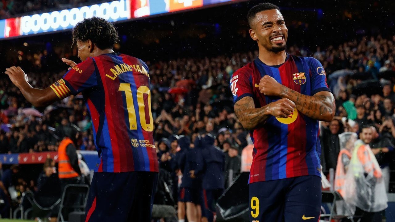 Barcelona Hancurkan Racing Santander 7-2, Start Musim Sempurna Berlanjut