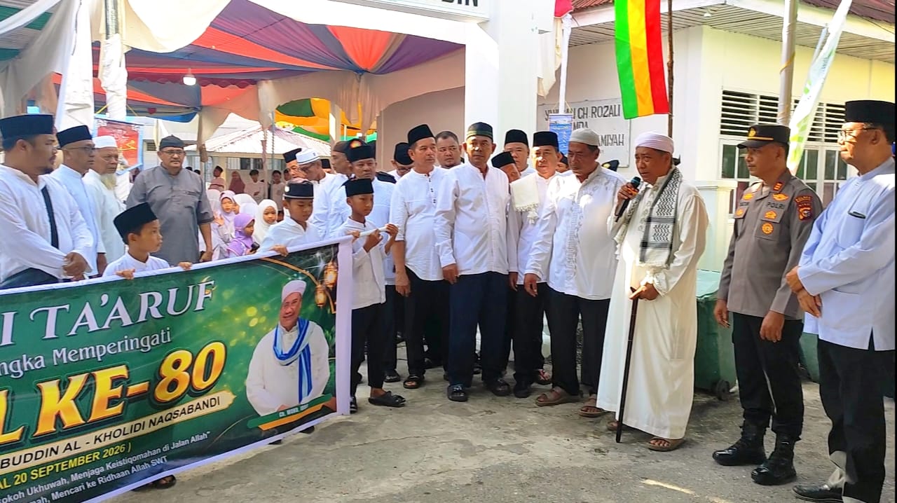 1.000 Warga Padati Jalanan Bagansiapiapi, Pawai Haul ke-80 Syekh Oesman Syahabuddin Meriah