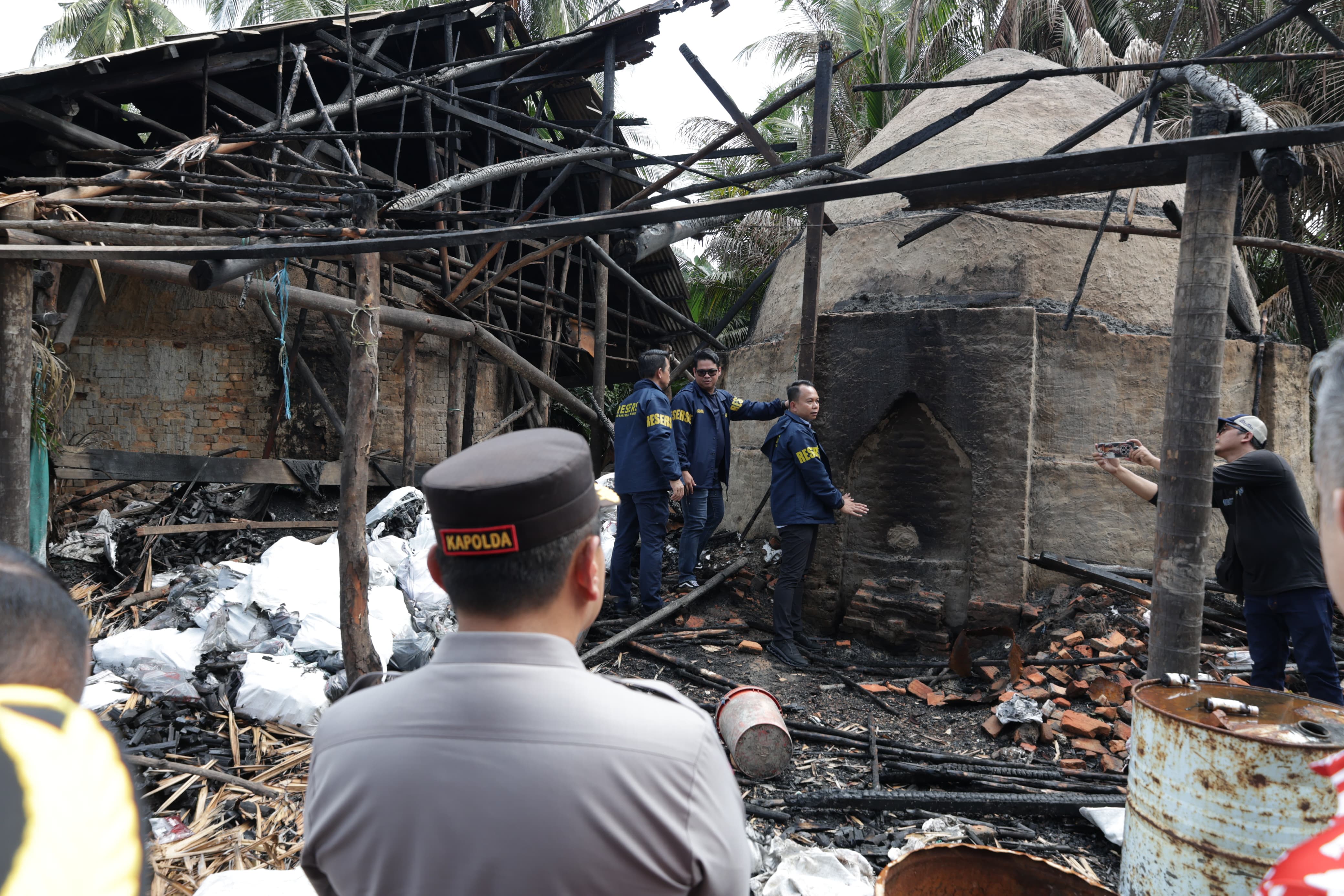 Polisi Bongkar Penyelundupan 140 Ton Arang Bakau Rupat ke Malaysia, Dua Tersangka Ditangkap
