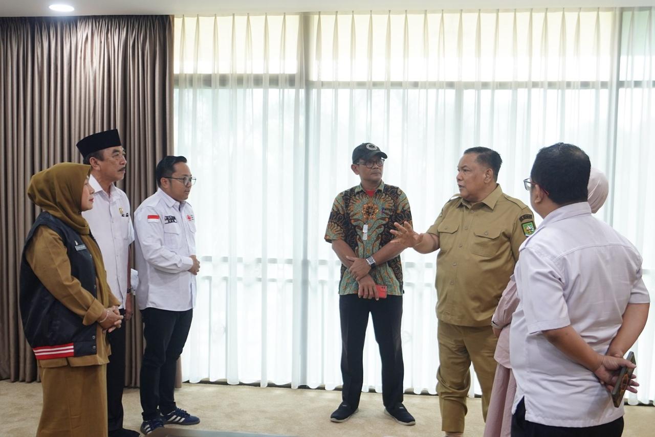 SF Hariyanto Dorong PMI Riau Bangun Bank Darah, Perkuat Layanan Kemanusiaan
