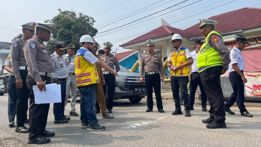 Ditlantas Polda Riau Soroti Jalan Sultan Rengat, Marka dan Rambu Mulai Memudar