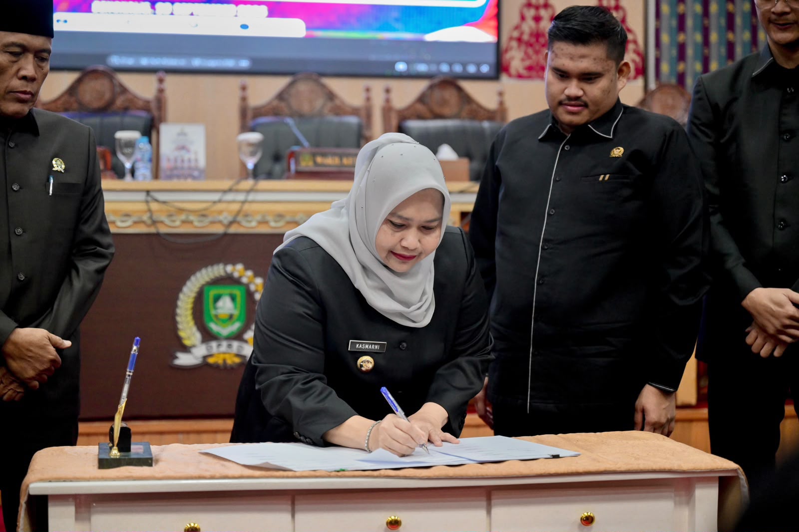 Kasmarni dan DPRD Bengkalis Sepakati Perubahan APBD 2026 Rp3,578 Triliun