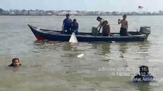Dihantam SB Eagle 11, SB Four Brother 03 Terbalik di Selat Air Hitam Meranti