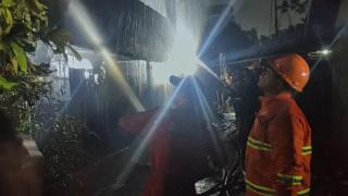 Kebakaran Hanguskan Rumah Warga di Jalan Budiman Tembilahan