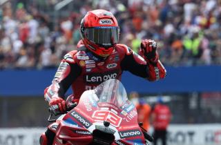 Marc Marquez Juara MotoGP San Marino 2026, Alex Marquez Finis Kedua