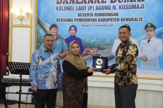 Perkuat Keamanan Selat Malaka, Pemkab Bengkalis dan Lanal Dumai Komitmen Jaga Wilayah Maritim