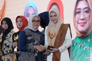 Sulastri Agung Nugroho Raih Penghargaan Nasional Pendidikan dan Literasi, Diserahkan Menteri PPPA