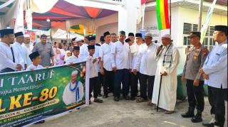 1.000 Warga Padati Jalanan Bagansiapiapi, Pawai Haul ke-80 Syekh Oesman Syahabuddin Meriah