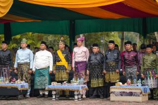 Wabup Muzamil Buka Raker LAMR Meranti, Tegaskan Adat dan Budaya Melayu Harus Tetap Hidup