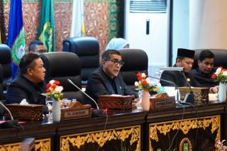 Tekanan Fiskal Meningkat, Pendapatan Riau di APBD Perubahan Diproyeksi Turun Rp125,7 Miliar