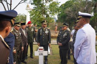 HUT ke-81 TNI, Pemprov Riau Dorong Sinergi TNI-Polri Hadapi Karhutla