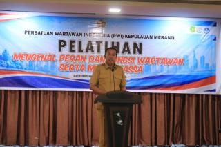 Wabup Meranti Tegaskan Pers Mitra Pemerintah, Dorong Literasi Media dan Kritik Konstruktif