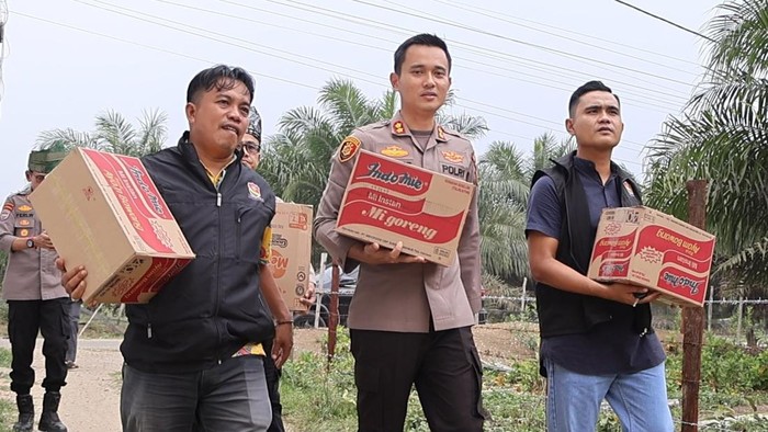 Polres Kuansing dan Dubalang Berbagi, Bantuan Disalurkan ke Panti Asuhan Baihaqi Umar