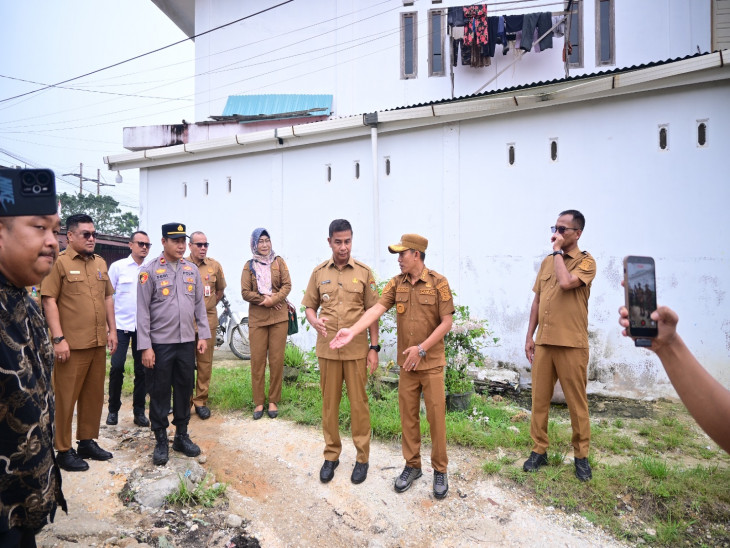 Jemput Aspirasi Warga, Bupati Kampar Cek Jalan, Sekolah hingga Puskesmas di Tapung Hulu