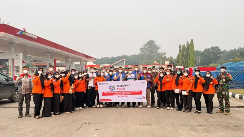 Kabut Asap Menyelimuti Dumai, BPBD dan Pertamina Bagikan 1.000 Masker N95