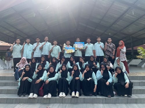MAN 1 Pekanbaru Torehkan 21 Prestasi di Olimpiade Science Competition Expo Se-Sumatra Bagian Utara