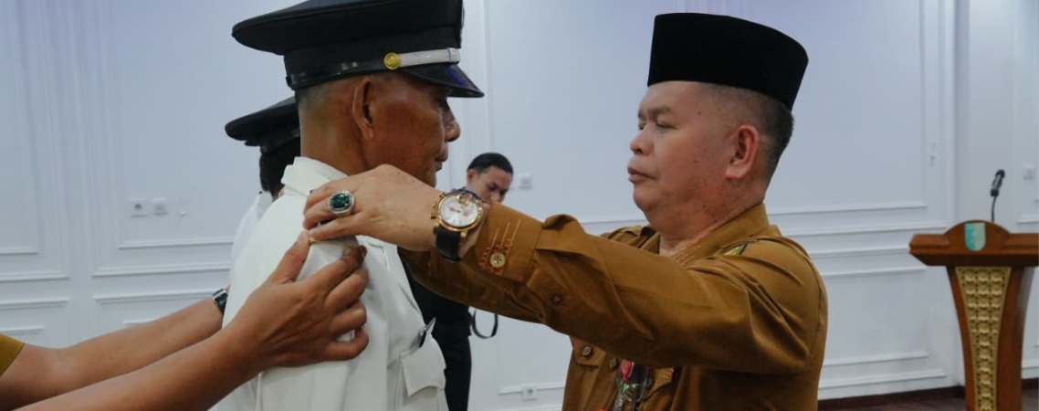 Lantik Empat Kepala Desa di Kuansing, Pj Sekda Tekankan Pelayanan dan Kemajuan Desa
