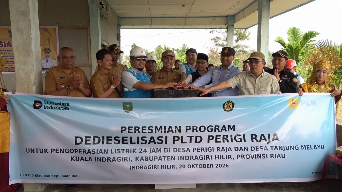 Bupati Herman Serahkan Sertifikat Tanah Transmigran, UPT Tiram Jaya Menuju Dusun Mandiri