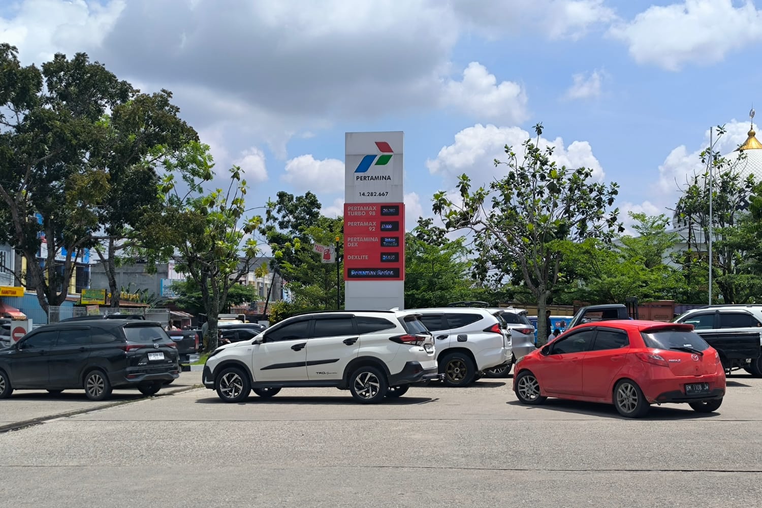 Antrean Solar Meluber ke Jalan, Dishub Pekanbaru Desak Pengelola SPBU Bertindak